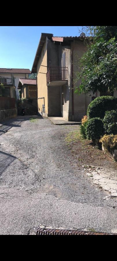 Appartamento Entire Flat, Independent Entrance, 20 Mins To Bgy - Bergamo Milan Airport Nembro Esterno foto