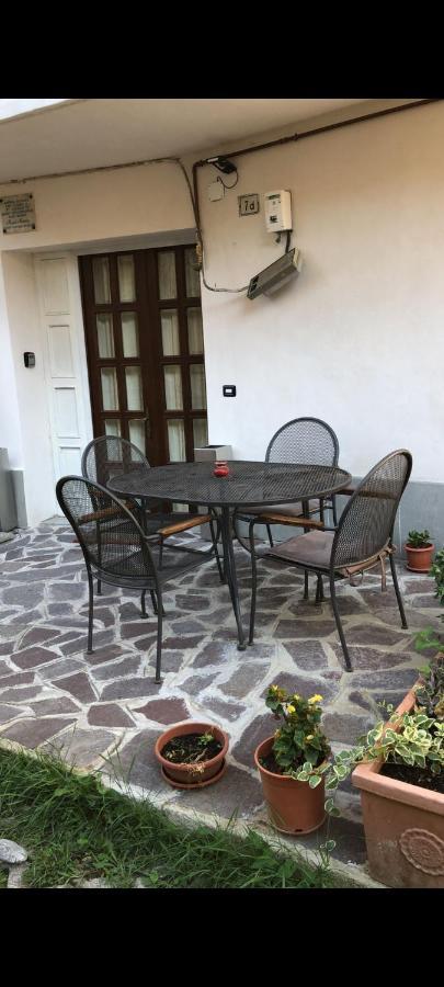 Appartamento Entire Flat, Independent Entrance, 20 Mins To Bgy - Bergamo Milan Airport Nembro Esterno foto